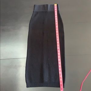 Wilfred Free stretchy high waisted knit skirt